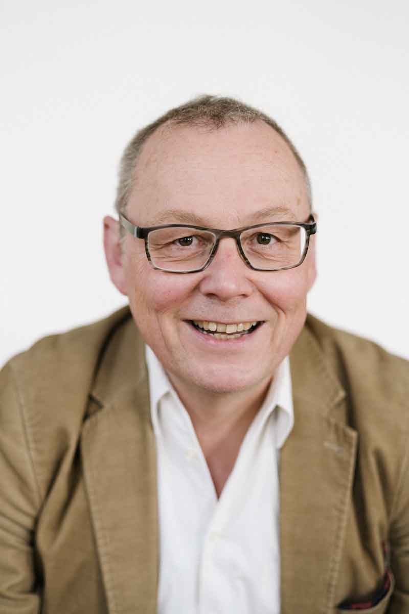 Frank Thiel, technische Verlagsleitung im Martin-Luther-Bund Erlangen