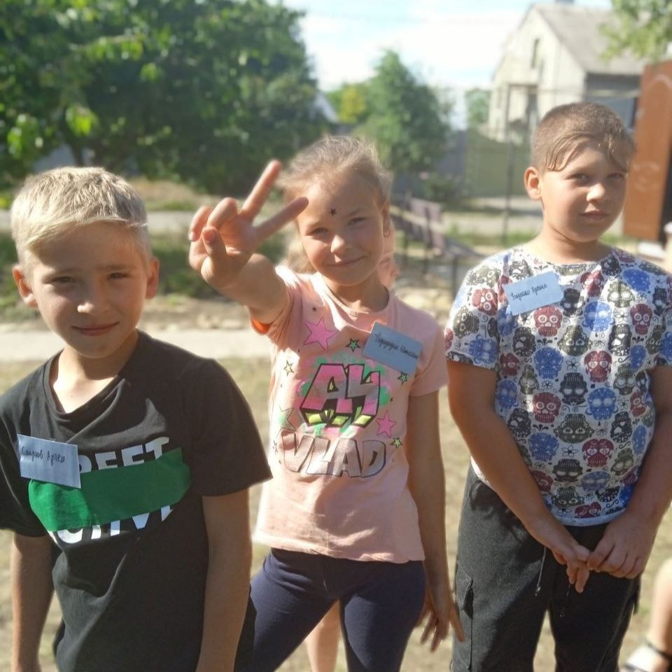 Im Sommercamp. – Bild: DELKU